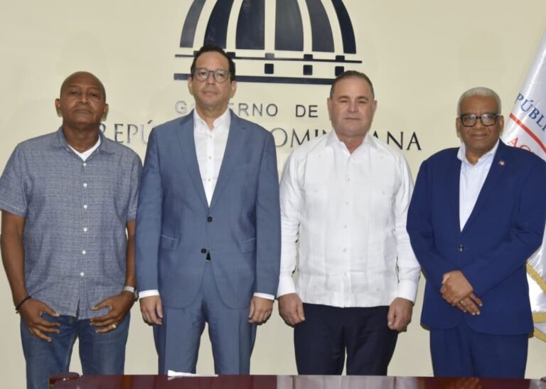 Agricultura pide completar trámites a 115 servidores con decreto de pensión