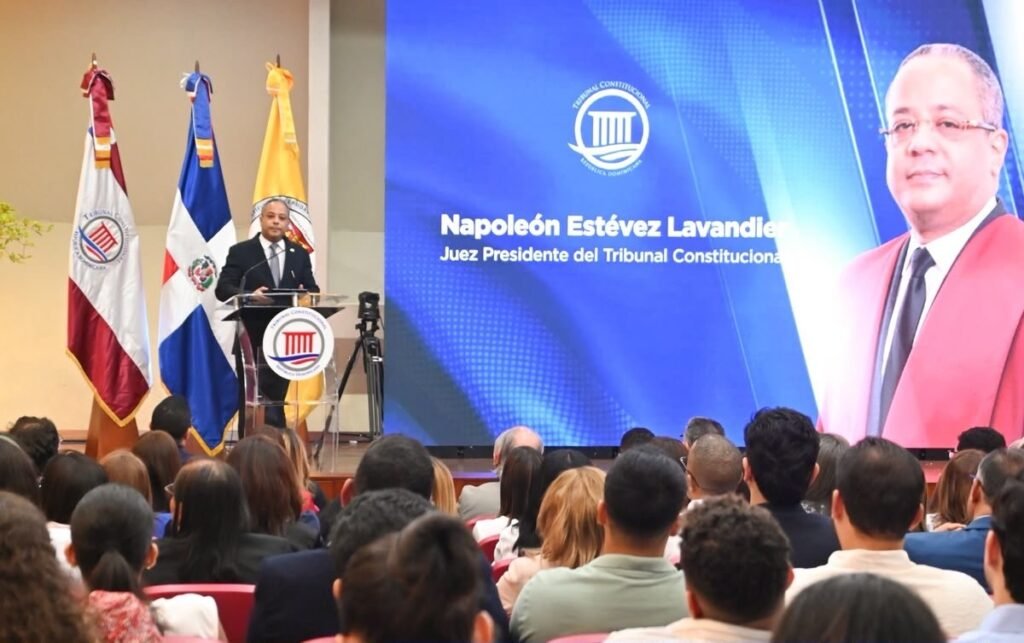 42 universidades se suman a Educación Constitucional, aunque el plan aún no cubre todo el país