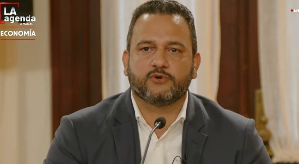 Gobierno exhibe alza de ocupación femenina, pero el dato vuelve a poner presión sobre sus resultados laborales