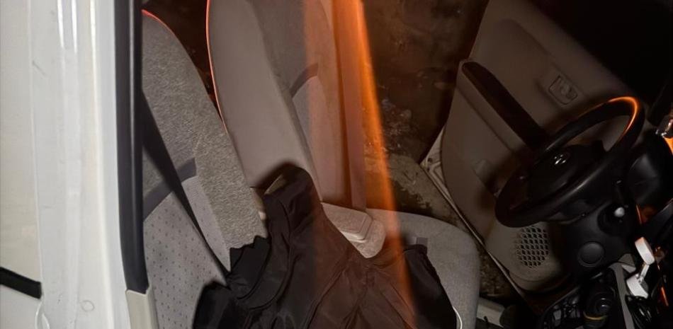 Dos hombres fallecen tras un operativo policial en Santo Domingo Este y el caso reabre el debate sobre seguridad y control