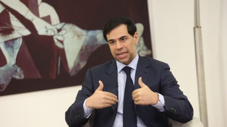 Salcedo esquiva apoyar aspirantes del PRM y se refugia en la institucionalidad