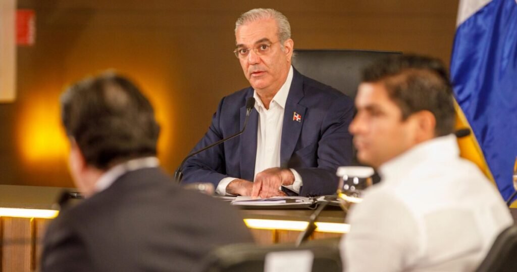 Abinader presenta en Santiago su plan de polos regionales con obras aún en marcha hasta 2027
