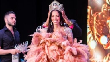 Suny Gálvez gana el Miss Universal Grand 2026 en RD y reabre el contraste entre espectáculo e prioridades públicas