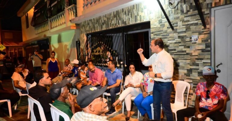 Martínez acusa una red irregular en deportaciones y cuestiona la respuesta migratoria oficial