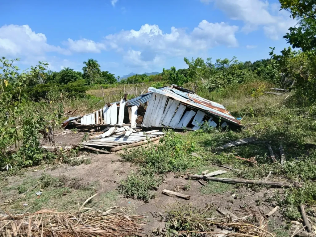 Desalojo en Puerto Plata escala a reclamo contra arbitrariedad y pone presión sobre Abinader